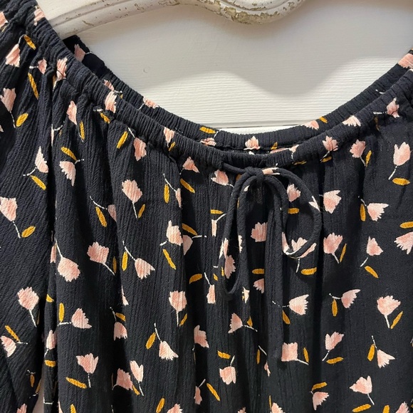 BILLABONG - Off-Shoulder Floral Blouse - Size M - Picture 5 of 9